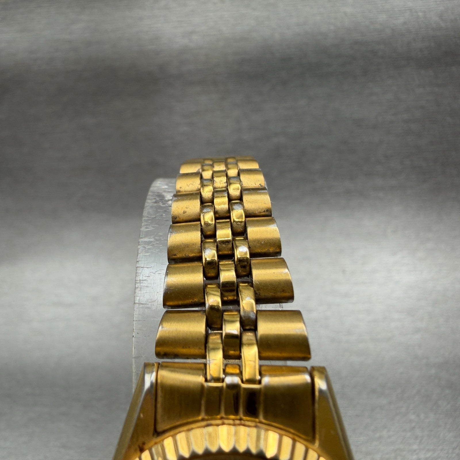 Seiko SQ Watch Women 24mm Gold Dial Gold Tone Daydate 24mm Round New Battery HDA4
