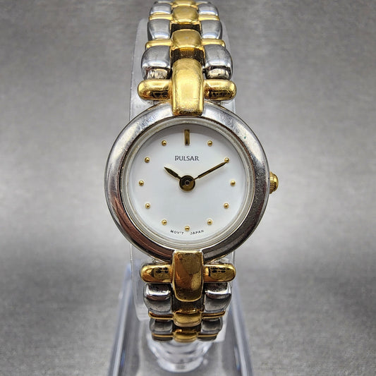 Pulsar Watch Women 21mm White Dial Two Tone Round V810-X028 New Battery