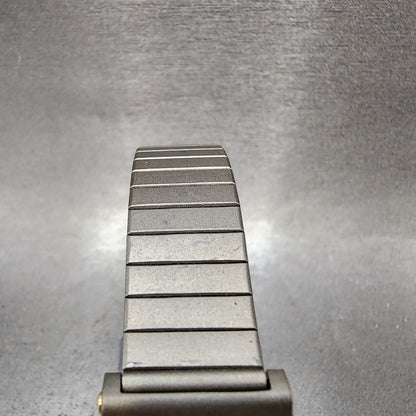 Seiko Tank Watch Women 19mm Gray Dial Gray Tone Rectangle 2P20522A PARTS5