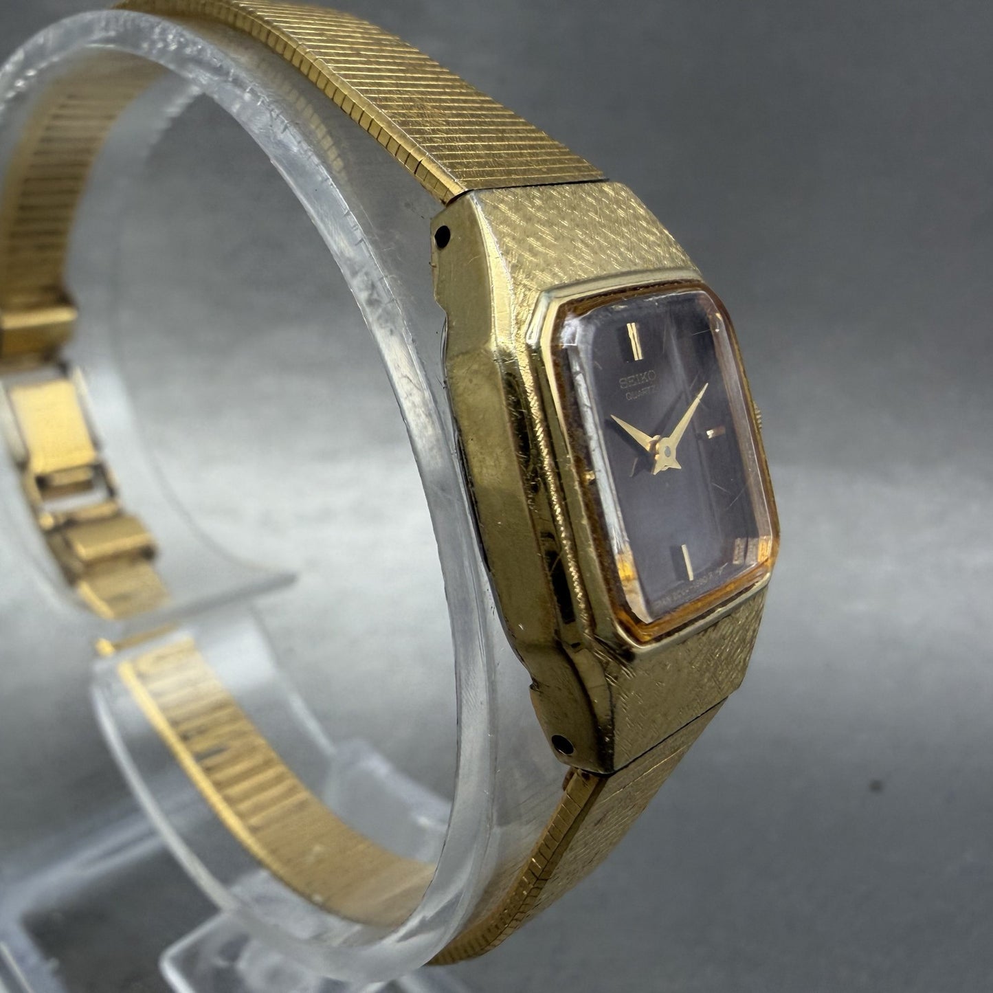 Seiko Watch Women 17mm Brown Dial Gold Tone Rectangle 2C20-5789 New Battery CBA3