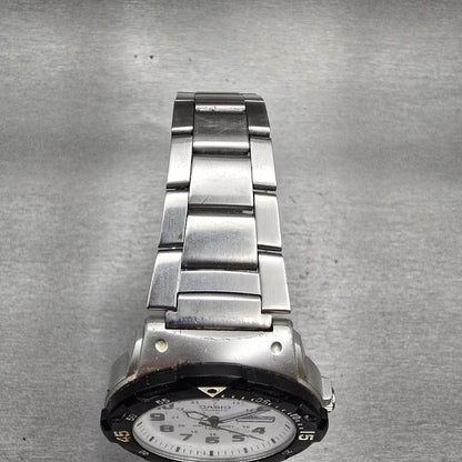 Casio Dive Watch Men 43mm White Dial Two Tone Daydate Round MRW-200H New Battery4