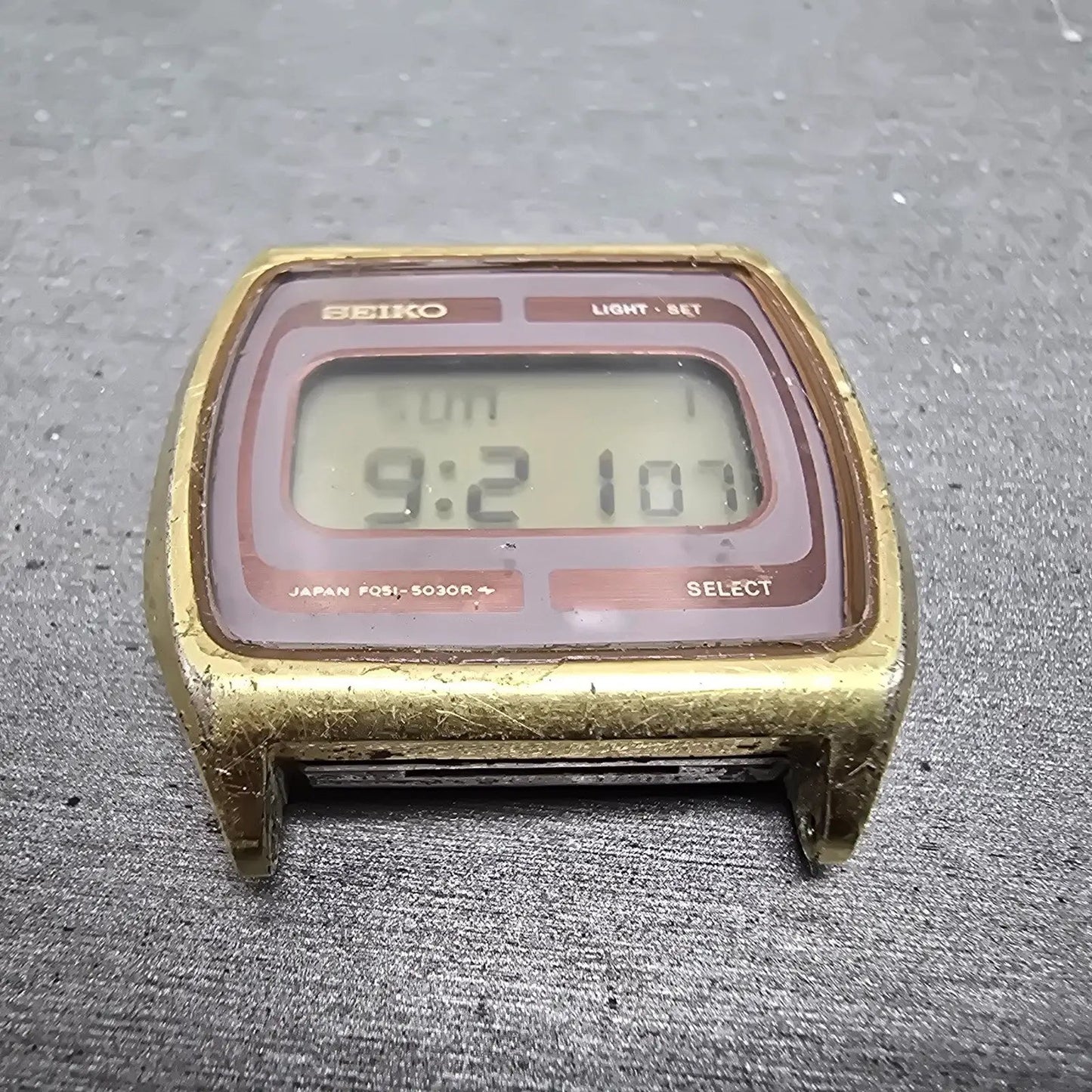 Seiko Digital Watch Men 33mm Brown Dial Gold Tone Daydate F051-5030 PARTS3