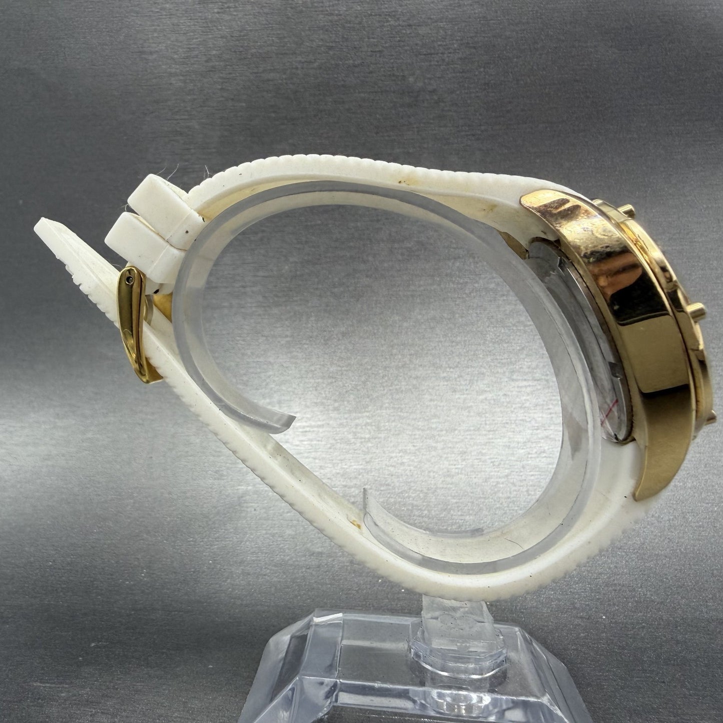 Invicta Venom Watch Women Silver Dial Gold Tone Round Rubber 26147 New Battery8