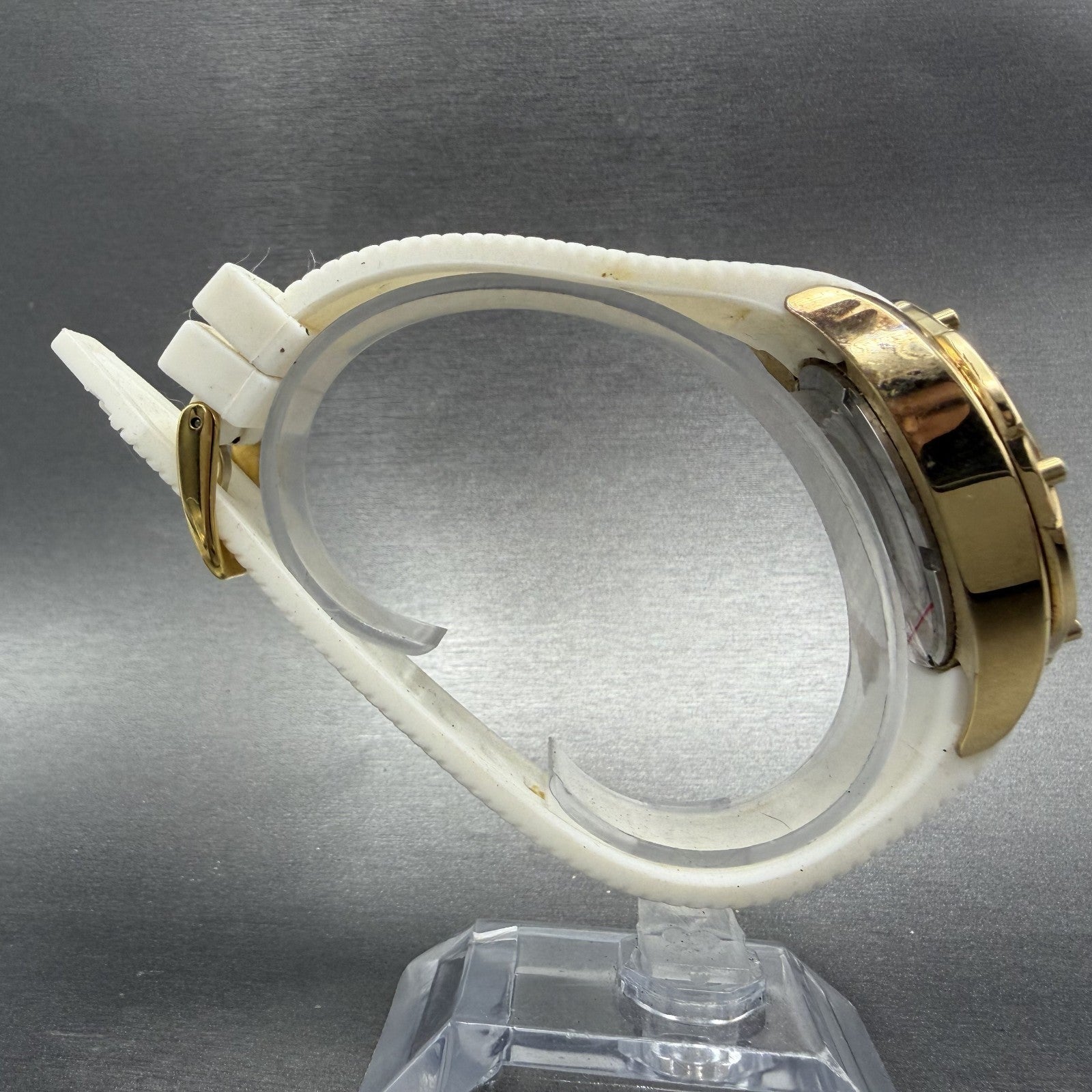 Invicta Venom Watch Women Silver Dial Gold Tone Round Rubber 26147 New Battery8