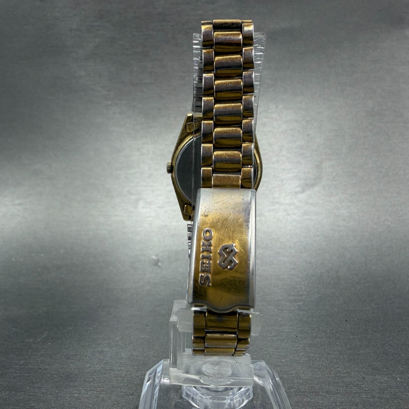Seiko SQ Watch Women 25mm Gold Dial Gold Tone Daydate Round 2A23-0039 NewBat TPI7
