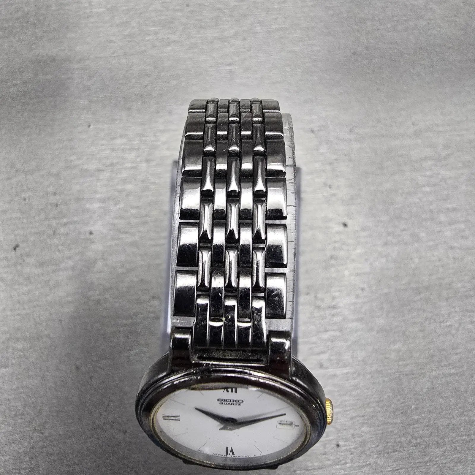 Seiko Watch Women 23mm White Dial Gray Tone Date Round 7N89-0281 New Battery4