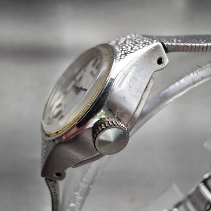Seiko Watch Women 22mm Silver Dial Silver Tone Oval 1104-7140 Vintage Works2