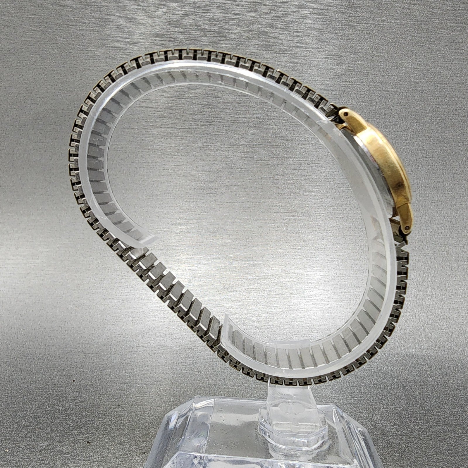 Seiko Exceline Watch Women 22mm Cream Dial Gold Tone Round 23200380 New Battery8