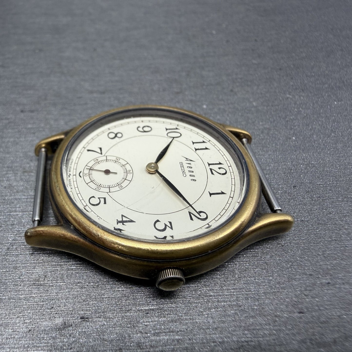 Seiko Avenue Watch Men 31mm White Dial Gold Tone Small Seconds 2G28-6130 PARTS6