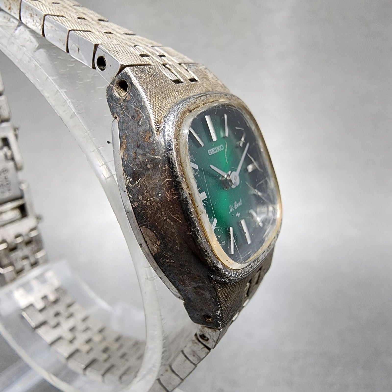 Seiko Watch Women 19mm Green Dial Silver Tone Round Manual 11203060 Runs3