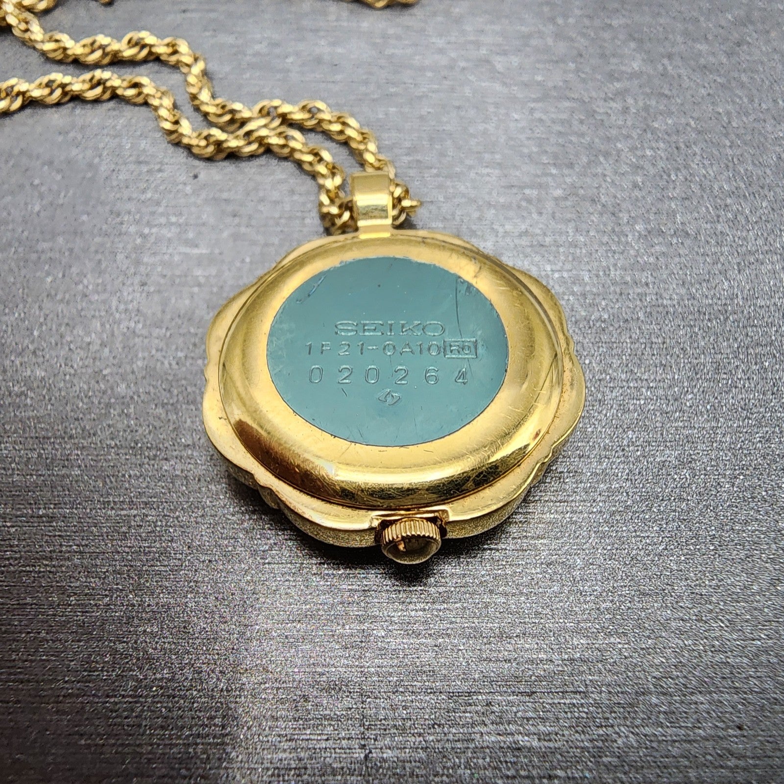 Seiko Necklace Watch Women 21mm Champagne Dial Gold Tone 1f210a10 New Battery7