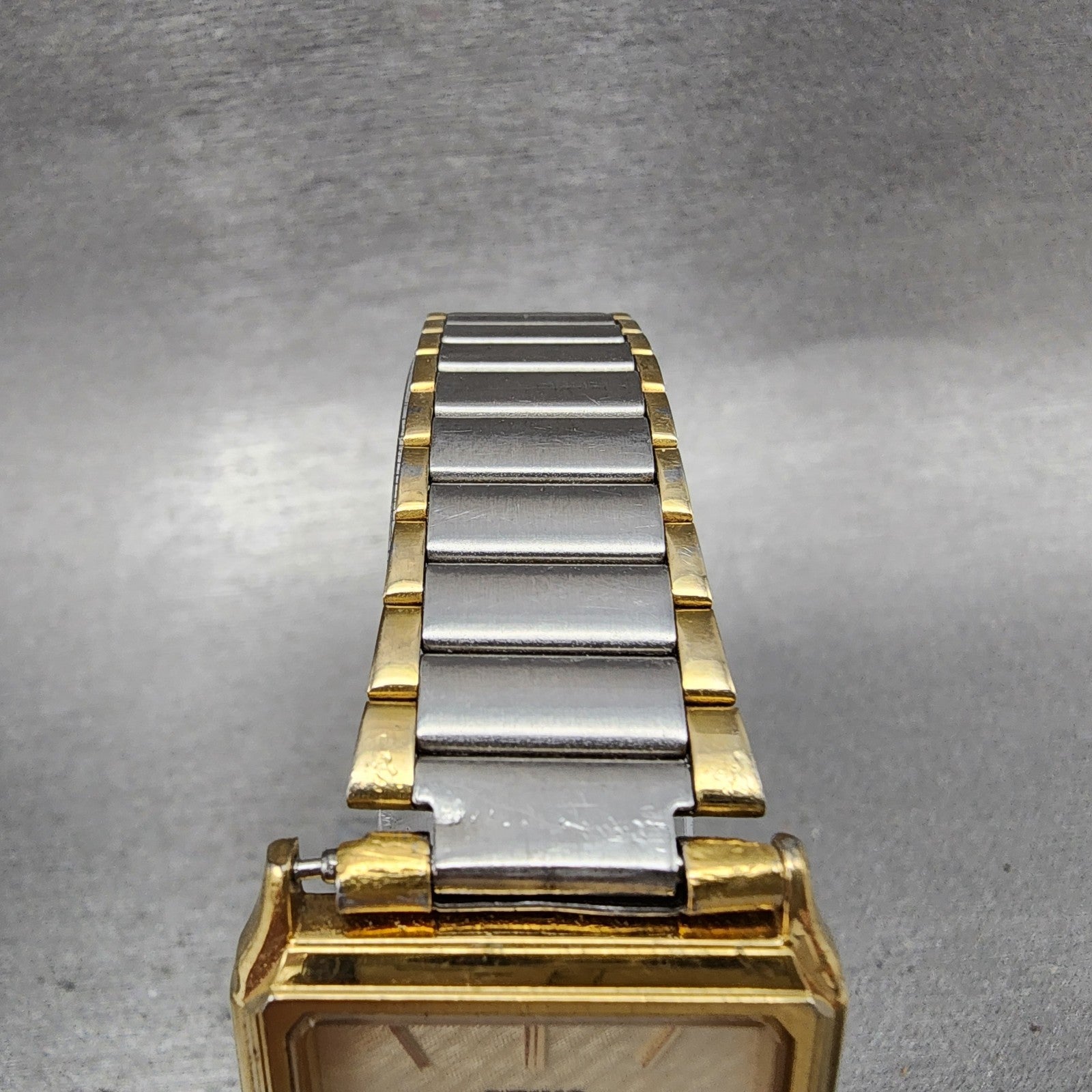 Seiko Tank Watch Men 27mm Champagne Dial Two Tone Rectangle 5e315a10 NewBattery4