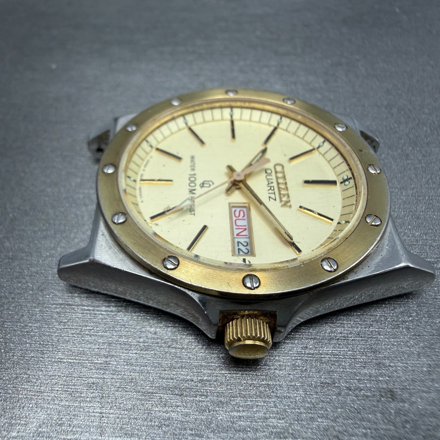 Citizen CQ Watch Men 36mm Champagne Dial Two Tone Daydate 3801-450337 PARTS6