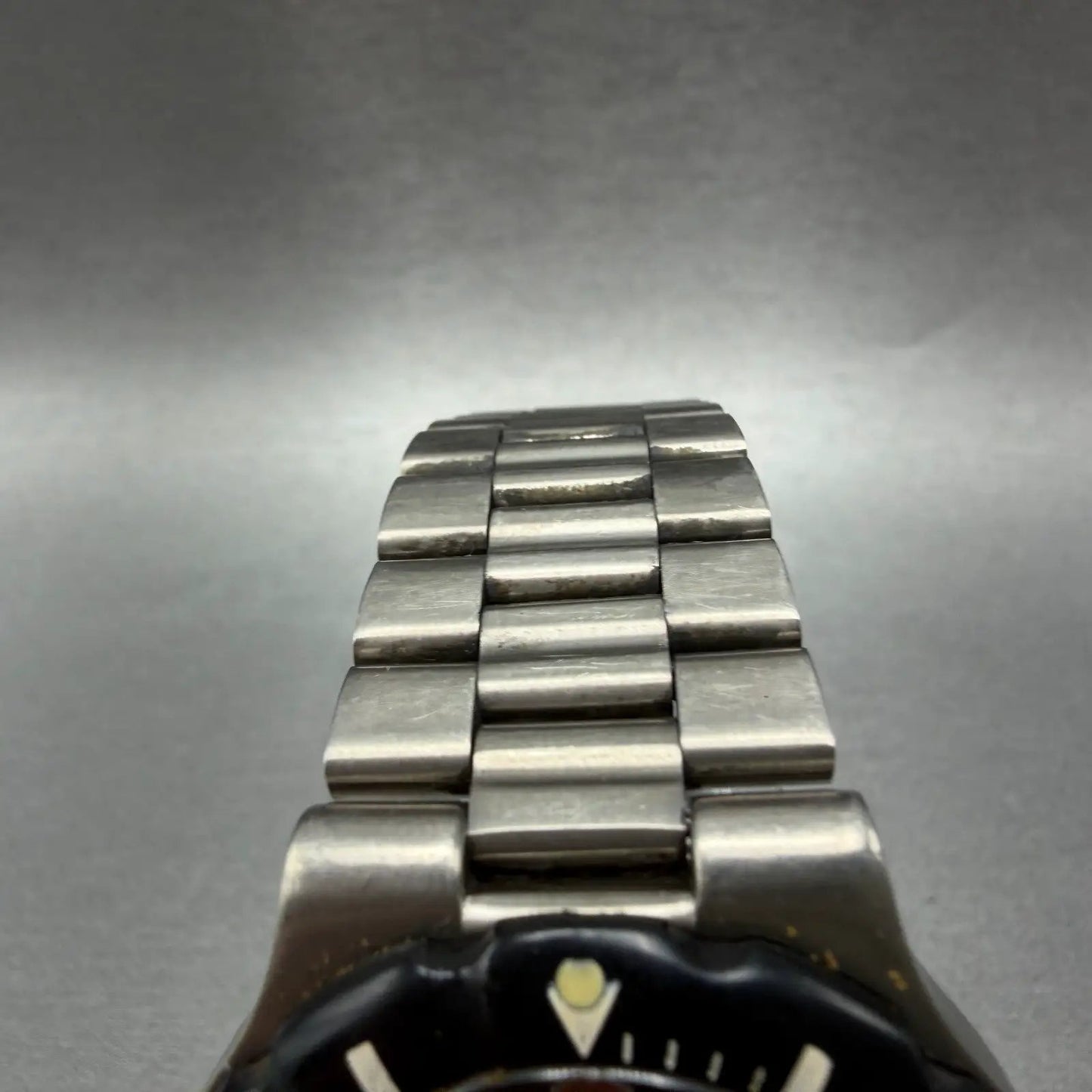 48524137