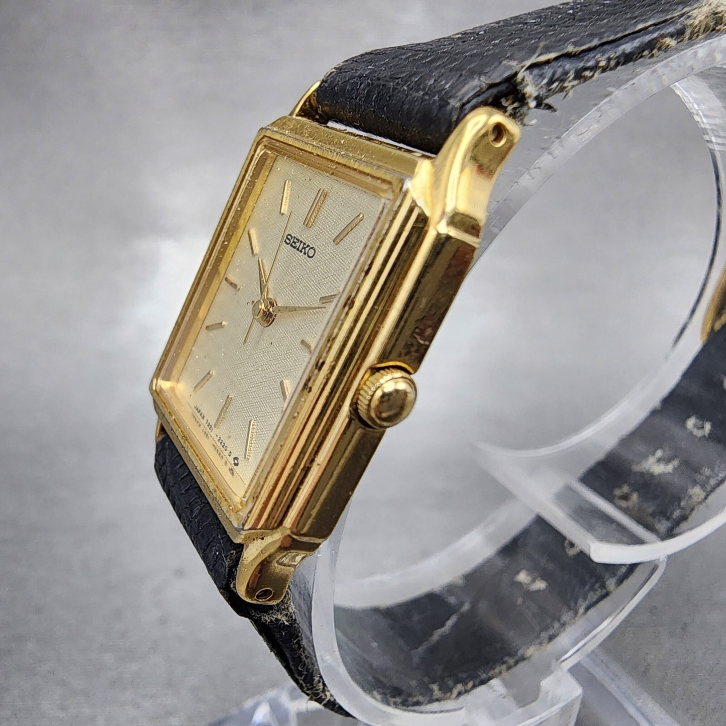 Seiko Tank Watch Women 20mm Champagne Dial Gold Dial 73216280 New Battery2