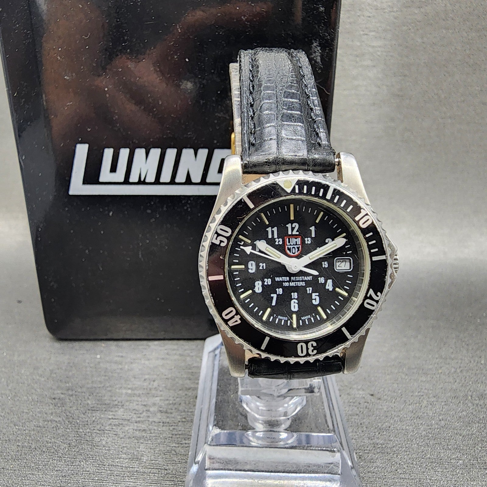 Luminox Dive Watch Women 29mm Black Dial Silver Tone Date Round 1530 New Battery0