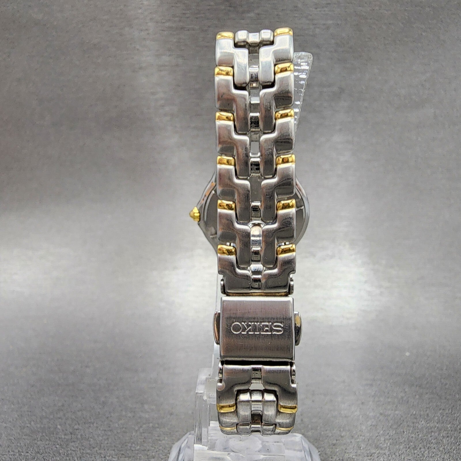 Seiko Watch Women 26mm Silver Dial Two Tone Date 7n820599 New Battery7