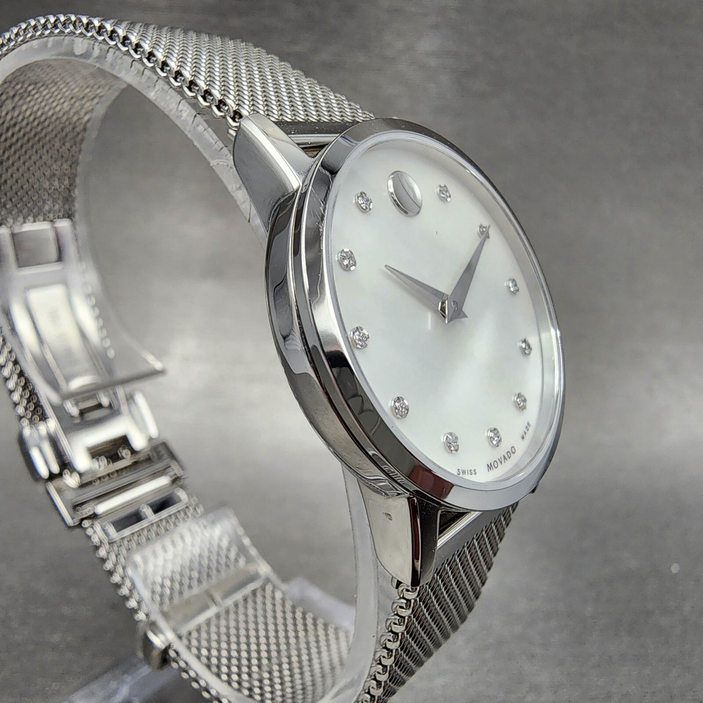 Movado Museum Watch Women 28mm MOP Dial Stainless Steel Diamond Markers New Bat5