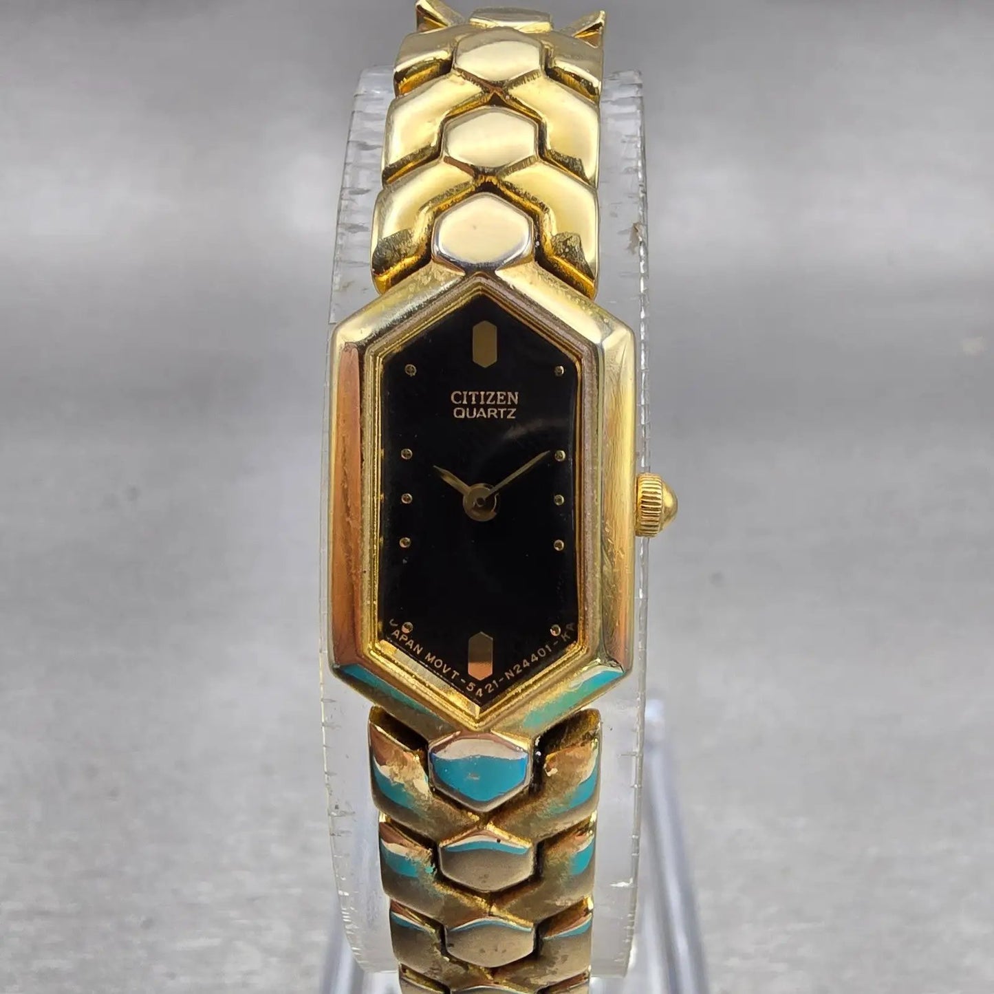 Citizen Watch Women 13mm Black Dial Gold Tone Rectangle 5421-S41185 New Battery0