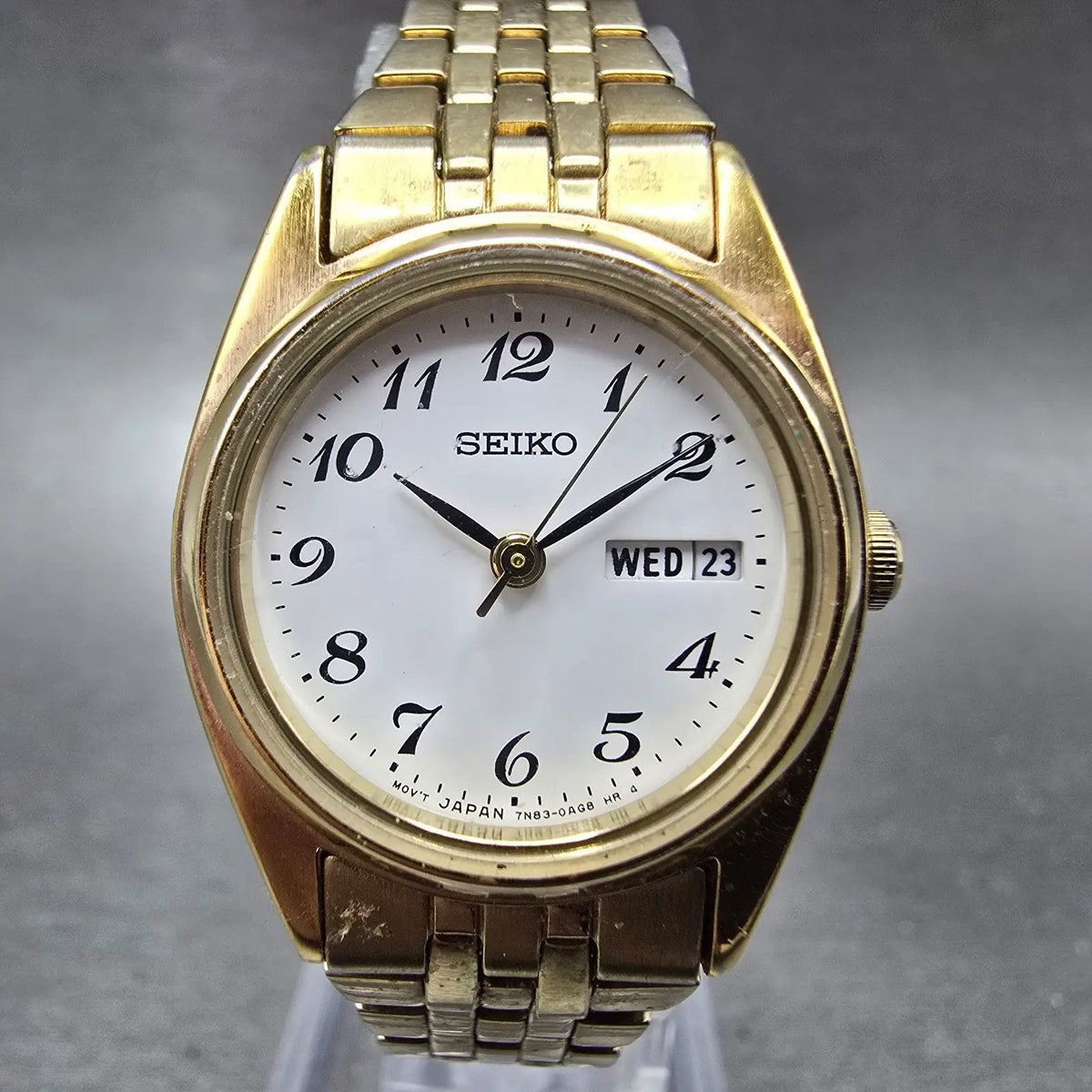 Seiko Watch Women 23mm White Dial Gold Tone Daydate Round 7N83-0011 New Batteryk0
