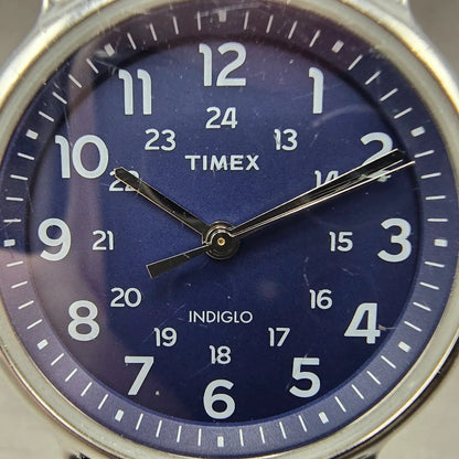Timex Weekender Watch Men 38mm Blue Dial Silver Round New Battery TW2P657001