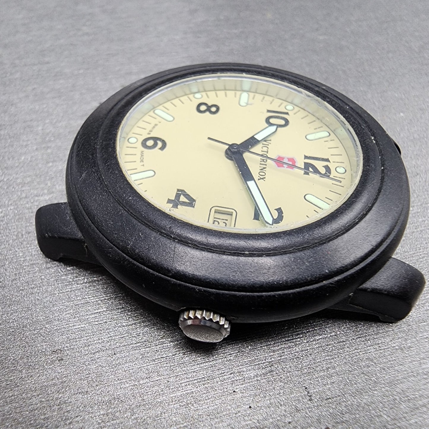 Victorinox Swiss Army Watch Men 40mm Biege Dial Black Tone Date Round New Batt5