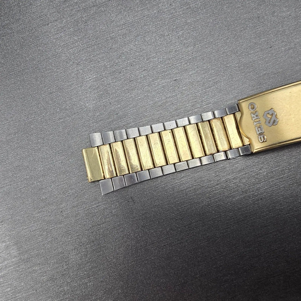 Seiko Watch Men 33mm White Dial Two Tone Daydate SQ 7132A VTG PARTS11