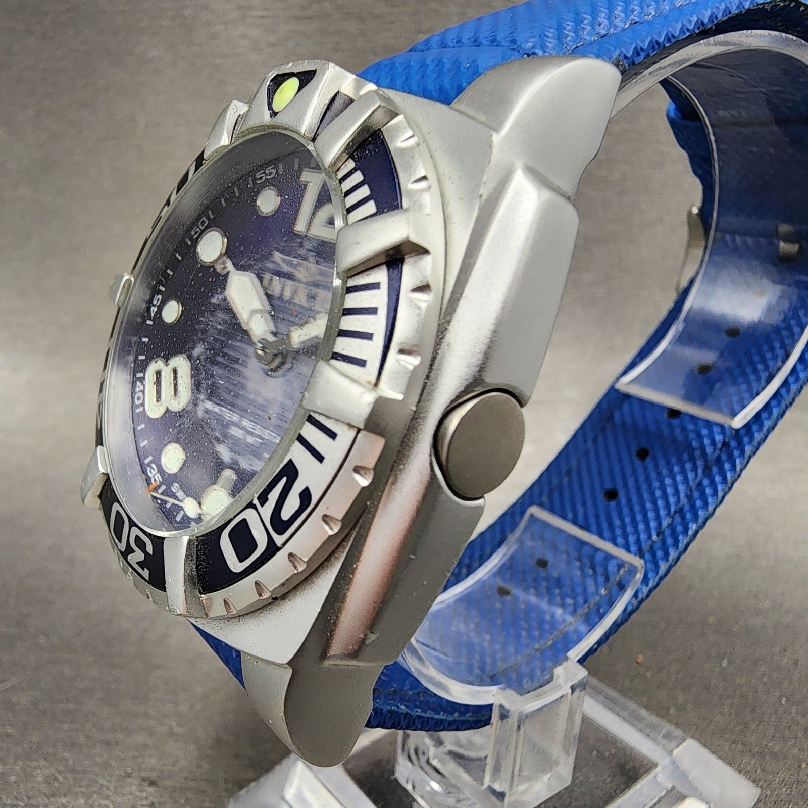 Invicta Dive Watch Men 44mm Blue Dial Aluminum 7006 Date Cushion PARTS3
