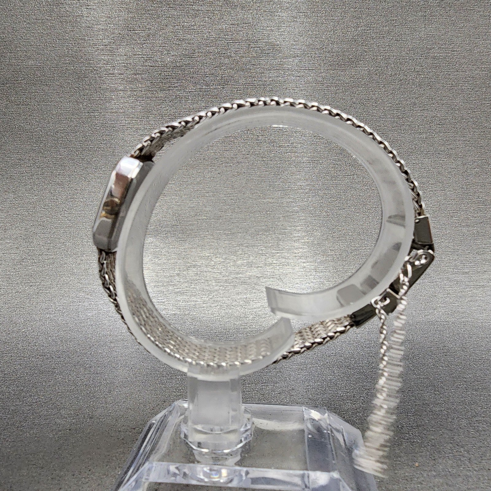 Seiko Watch Women 21mm Silver Dial Silver Tone Octagon 14005900 New Battery6