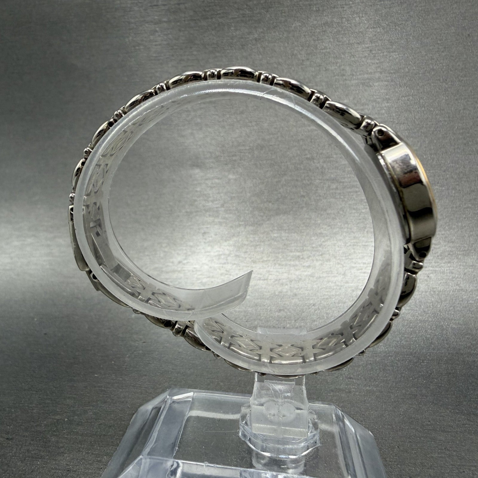 Wittnauer Watch Women 19mm MOP Dial Two Tone Round SS8235 5120 New Battery8