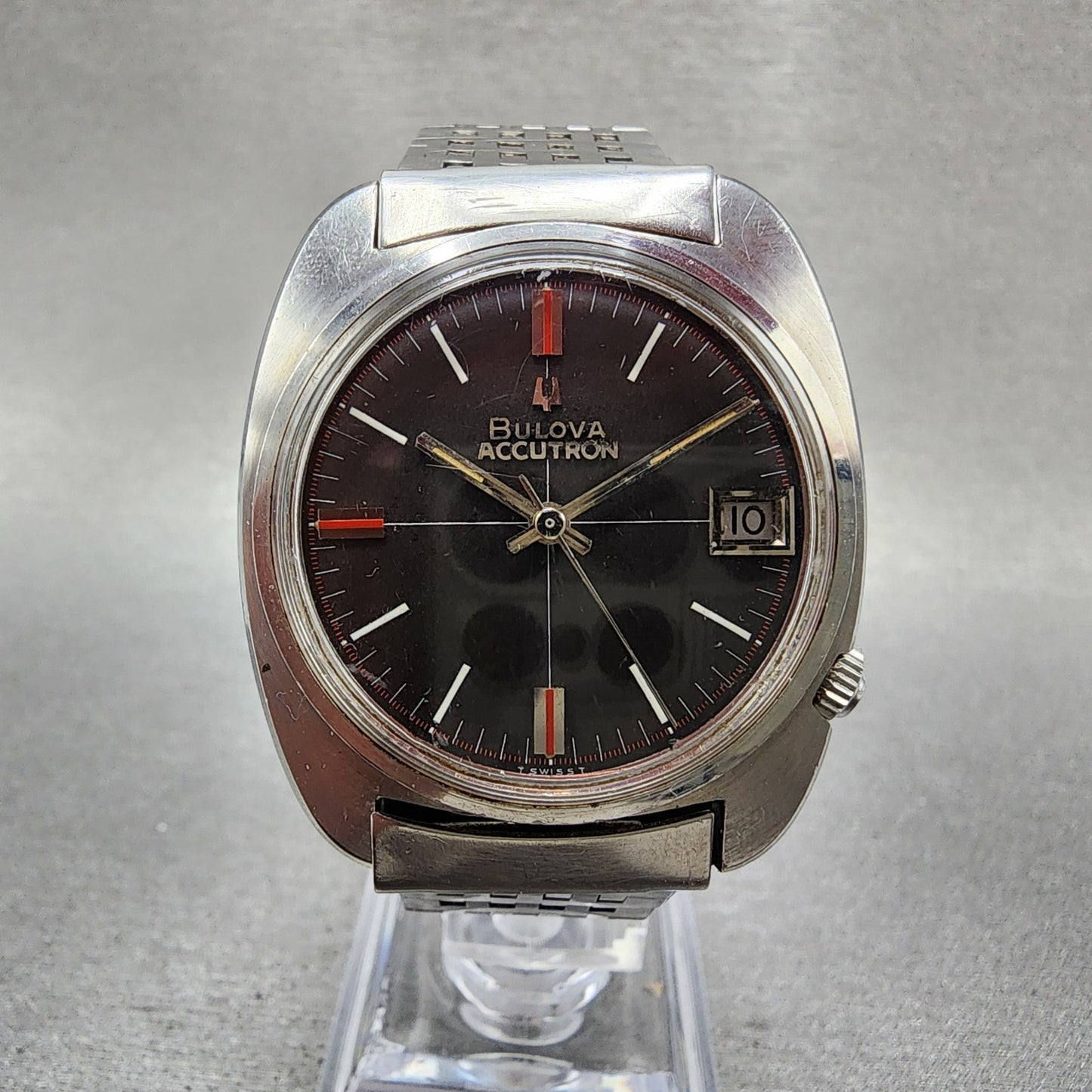 Bulova Accutron Calendar Watch men 35mm Black DIal Steel Date M9 21364 PARTS0