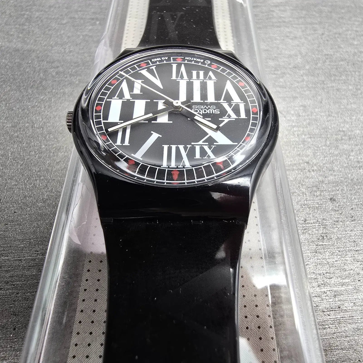 Swatch Gessetto Watch Men 34mm Black Dial Black Case GB155 New Battery NOS7