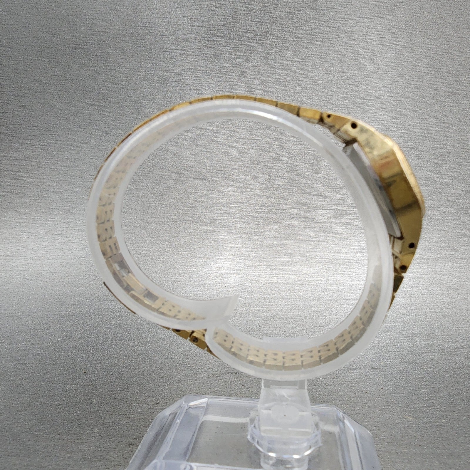 Seiko Special Watch Women 20mm Silver Dial Gold Tone Manual 11403240 Runs8