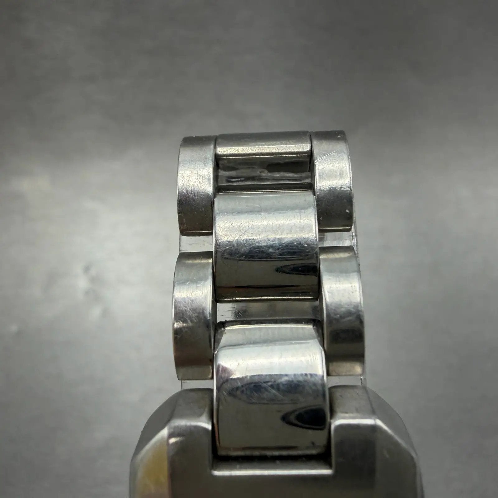 48101663