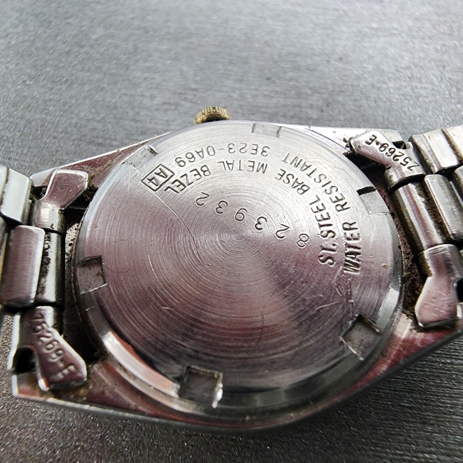 Seiko SQ Watch Women 24mm Silver Dial Two Tone Daydate 3e230a69 New Battery9