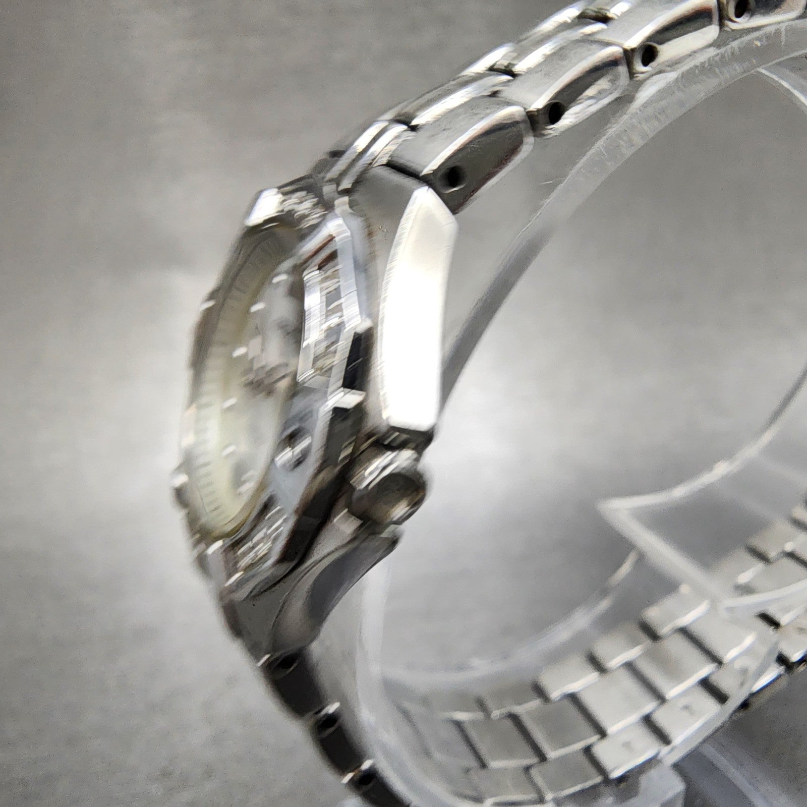 Seiko Coutura Watch Women 23mm Silver Dial Silver Tone 1n010le0 New Battery2