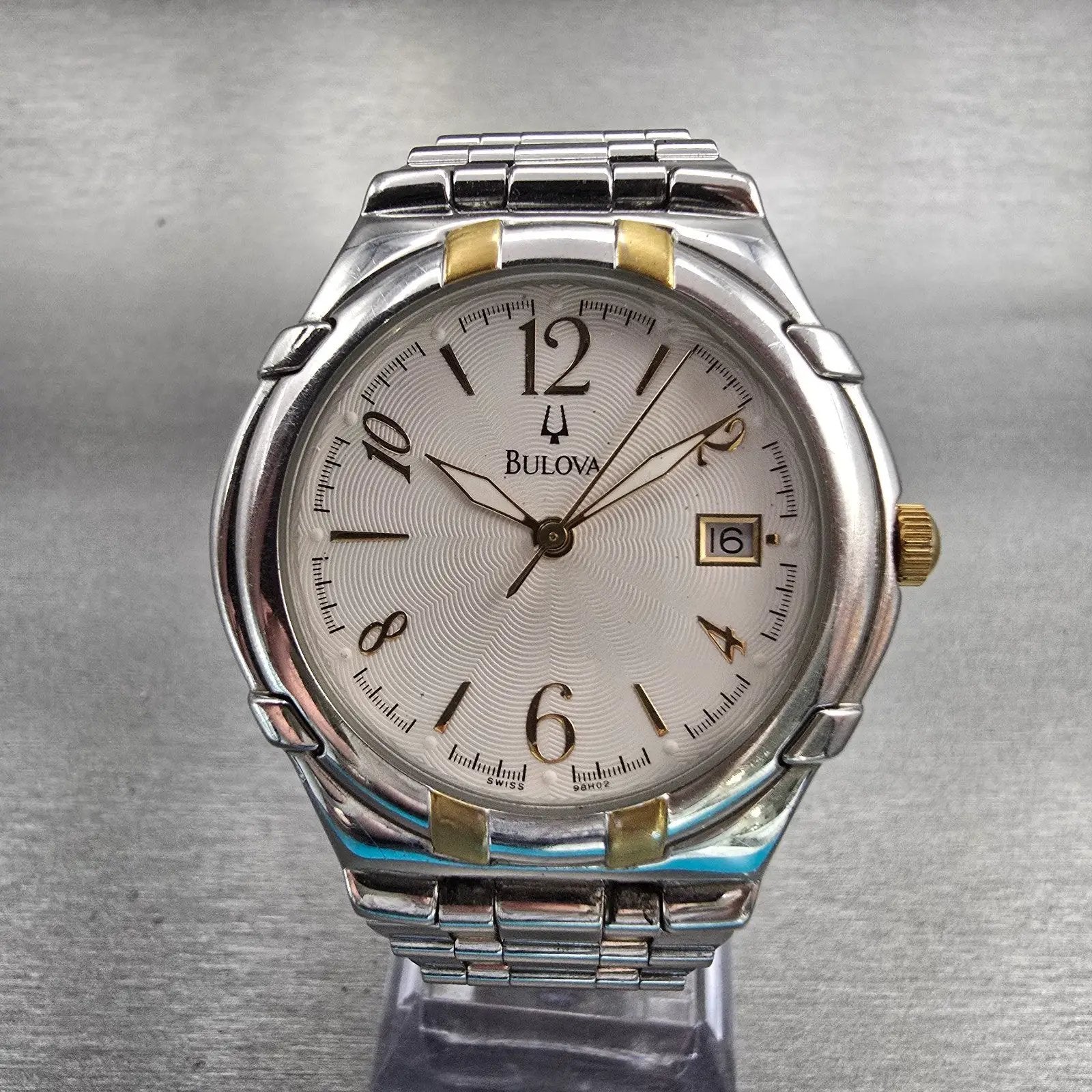 Bulova Watch Men 38mm White Dial Two Tone Date Round 98H02 New Battery0