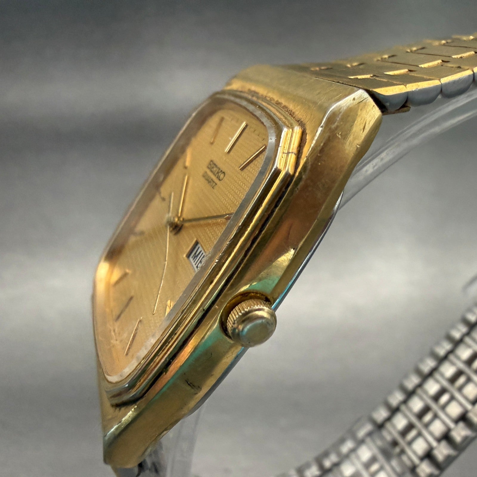 Seiko Watch Men 29mm Gold Dial Gold Tone Daydate Rectangle 6533-5010 New Battery2