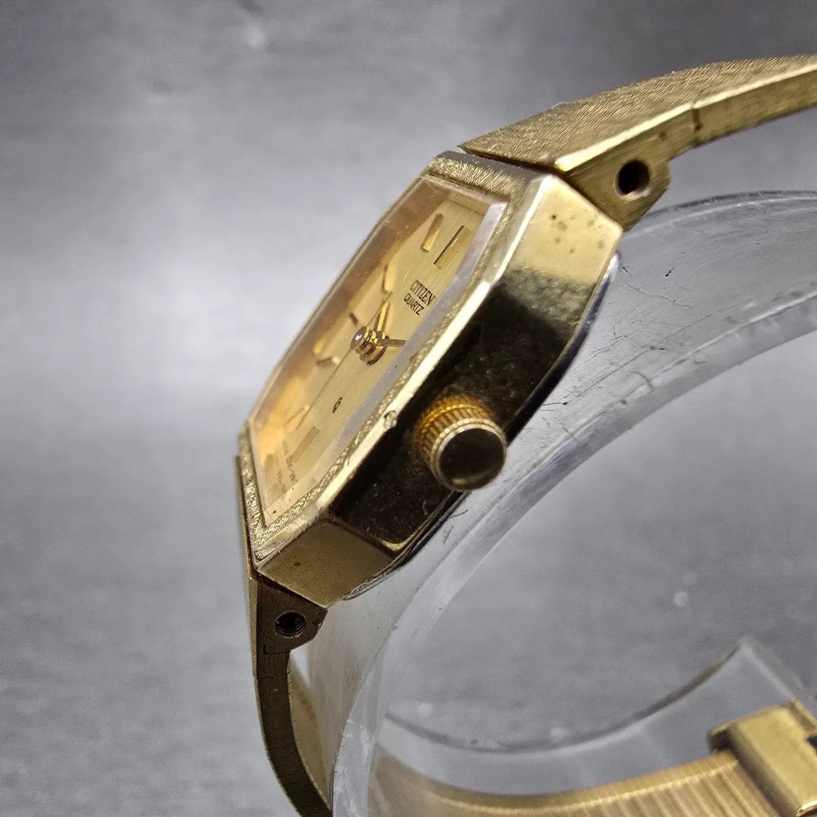 Citizen CQ Watch Women 17mm Champagne Dial Gold Tone 2931-291727 New Battery2