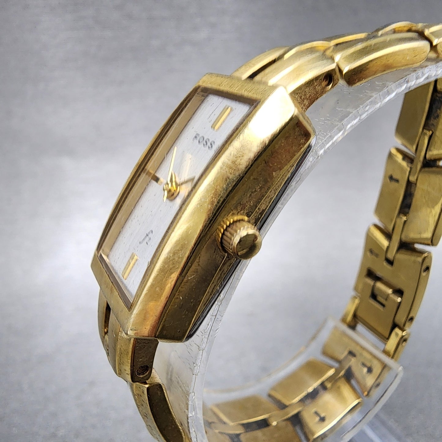 Fossil Tank Watch Women 17mm Silver Dial Gold Tone Rectangle ES9947 New Battery2