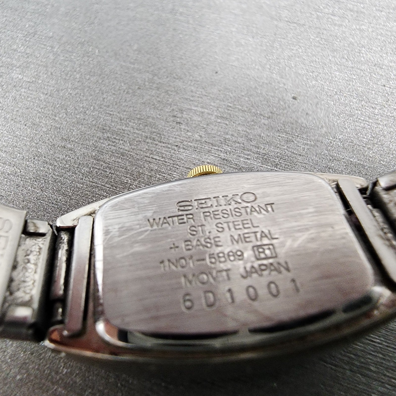 Seiko Watch Women 16mm Cream Dial Silver Tone Rectangle 1N015B69 New Batt9