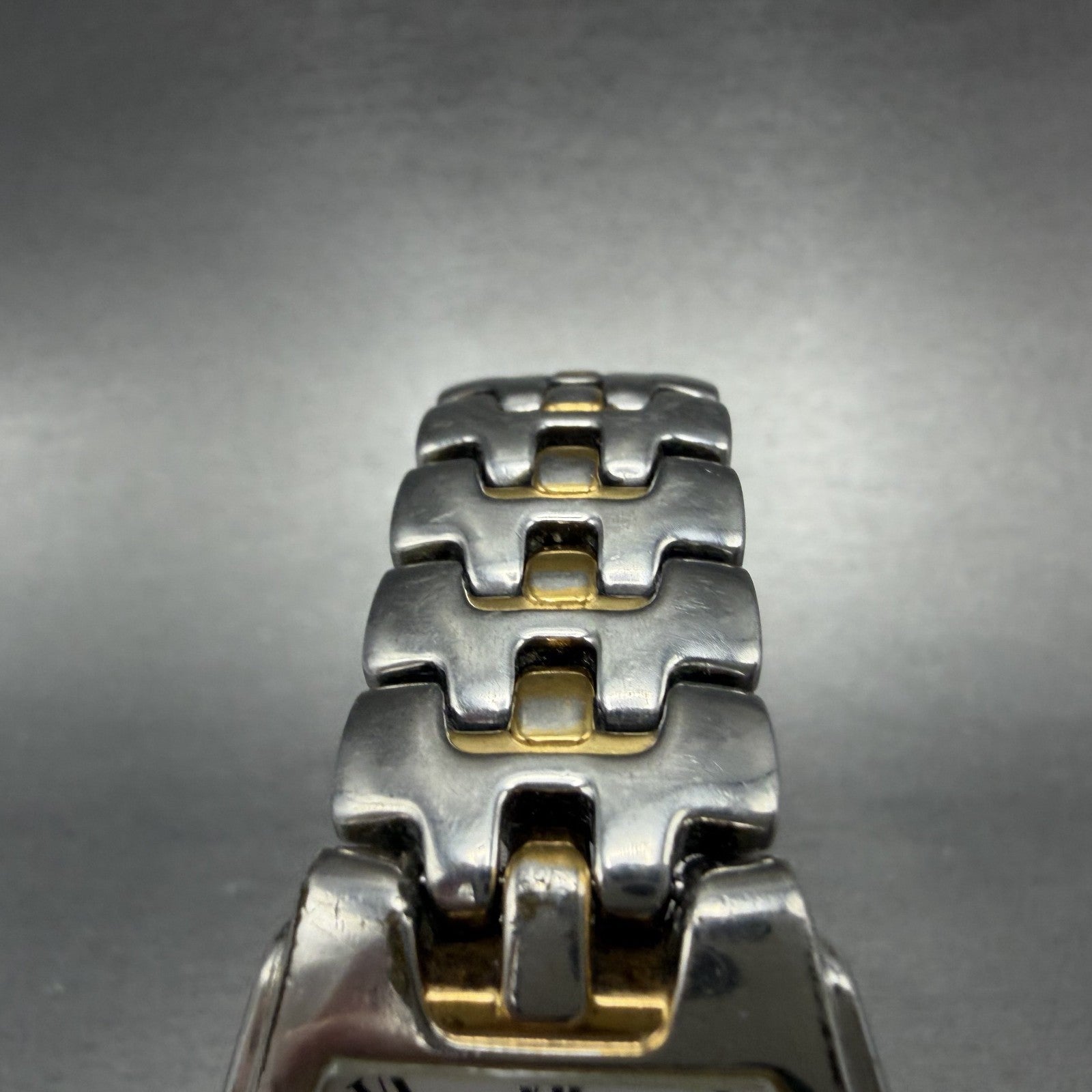 Seiko Tank Watch Men 30mm White Dial Two Tone Vintage 7N07-5020 New Battery4