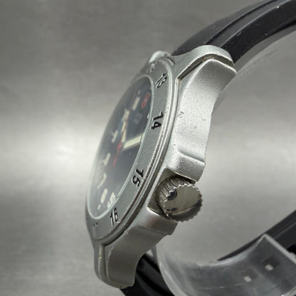 Swiss Army Watch Men 39mm Black Dial Silver Tone Round MK-5057 New Battery VTG2