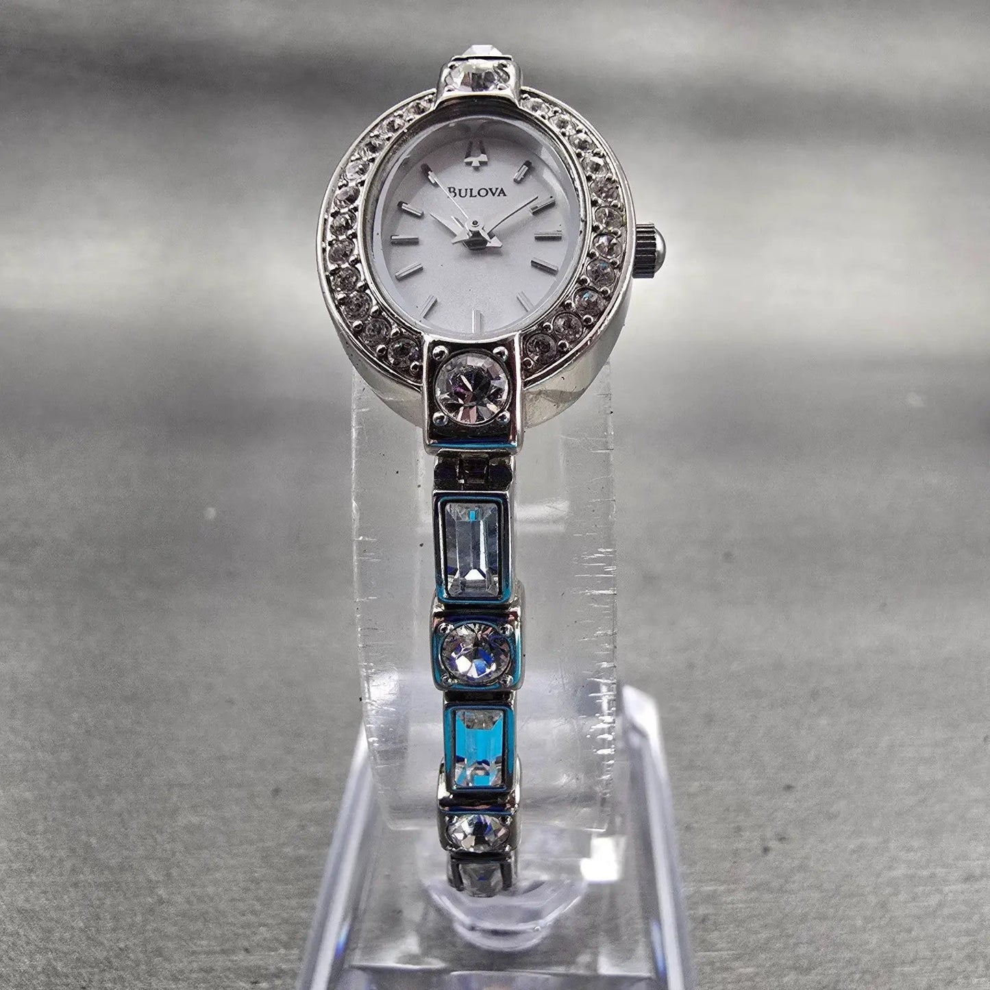 Bulova Watch Women 17mm Silver Dial Silver Tone Gemmed Oval 96T49 New Battery5