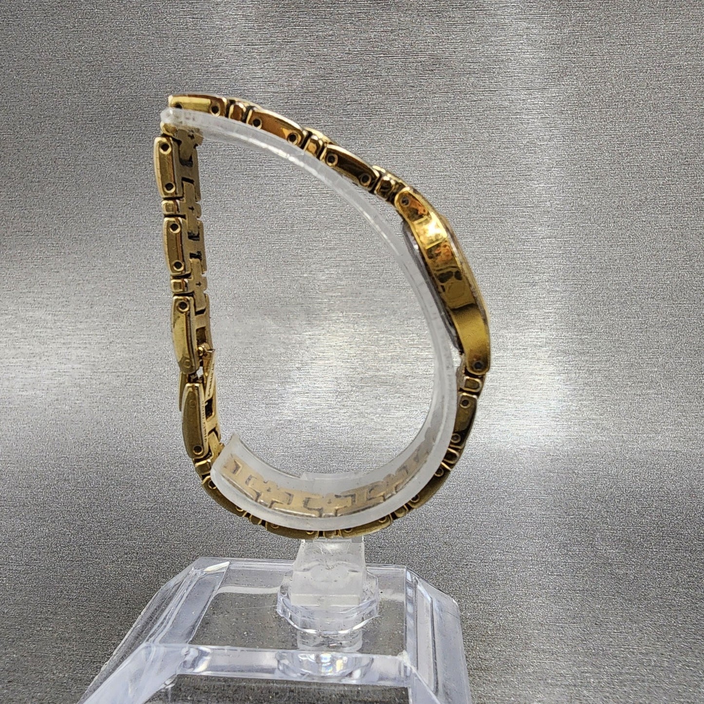 Seiko Watch Women 17mm Champagne Dial Gold Tone Oval 1N010CS0 New Battery8