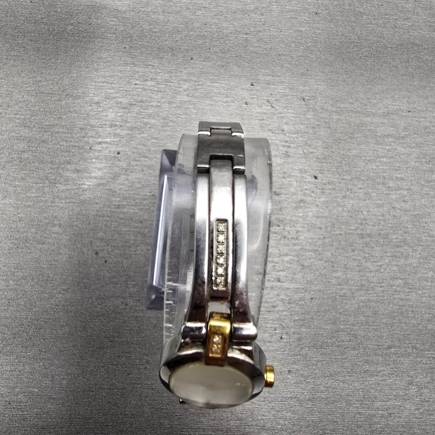 Seiko Watch Women 17mm White Dial Two Tone Oval 1N00-0KG0 New Battery Vintage4