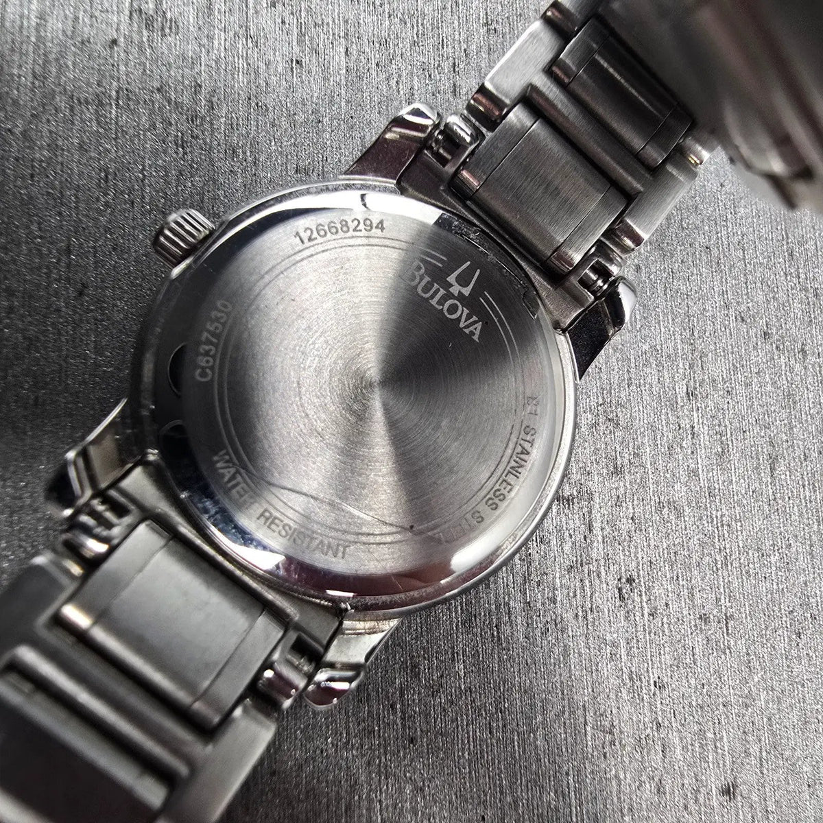 Bulova Womens Watch 29mm MOP Dial Silver Tone Date Diamonds 96R105 New Battery10