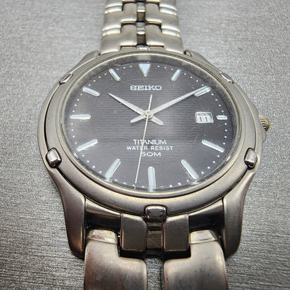 Seiko Titanium Watch Men 35mm Black Dial Gray Tone Date 7n320069 BROKEN BAND3