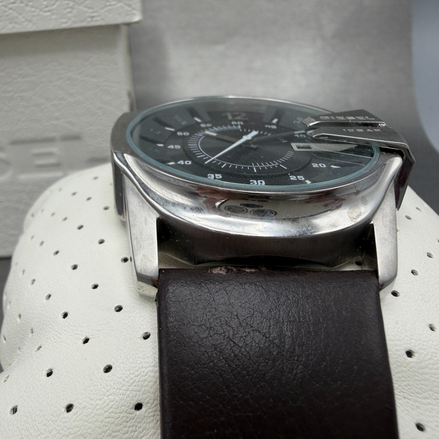 Diesel Master Chief Watch Men 45mm Black Dial Silver Tone Date Round New battery2
