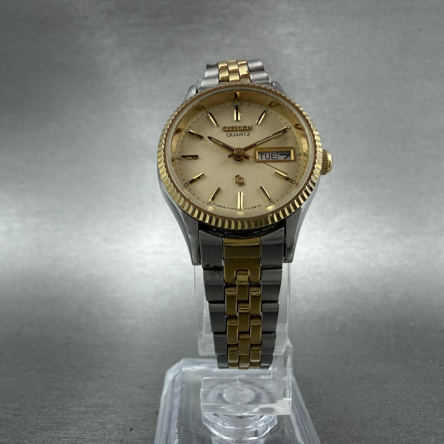 Citizen CQ Watch Women 25mm Champagne Dial Two Tone Daydate 2000201574 New Batt5